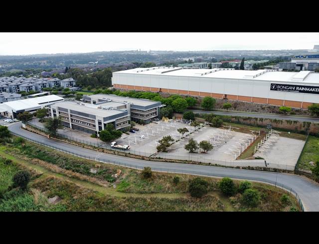 7,296M² OFFICE FOR SALE IN LONGMEADOW